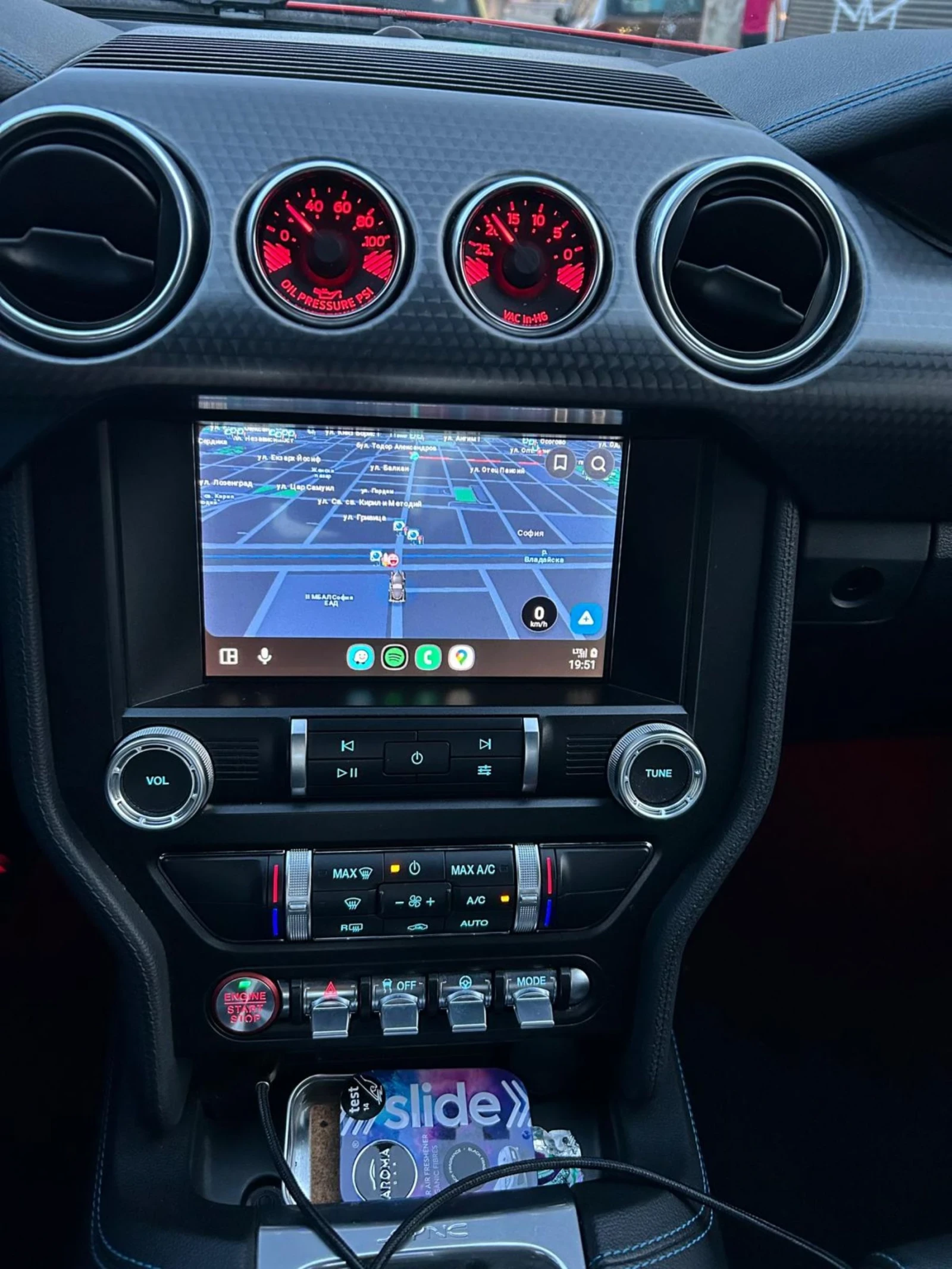 Ford Mustang GT Performance Pack - изображение 9