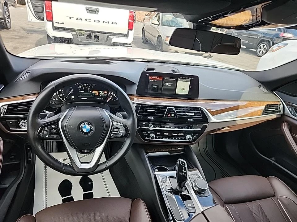 BMW 540 Distronic, Head up, Lane assist, обдух, масажи - изображение 6