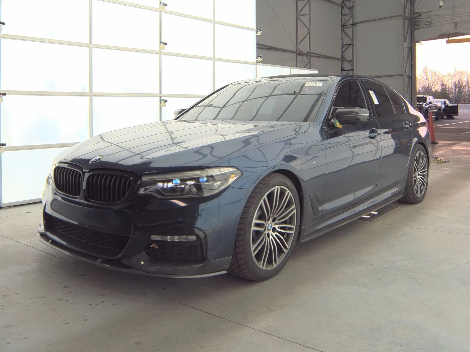 BMW 540 2017 BMW 5 Series Sedan 540i xDrive M SPORT LINE - изображение 3