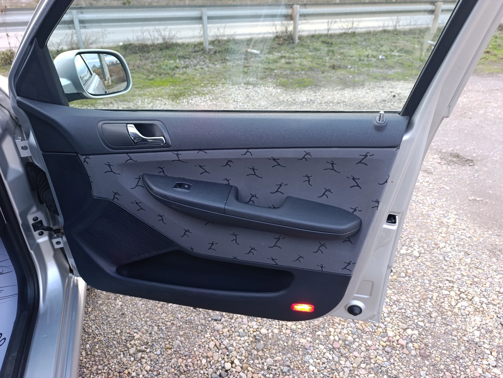 Skoda Fabia 1.4i-16v 101. | Mobile.bg   15