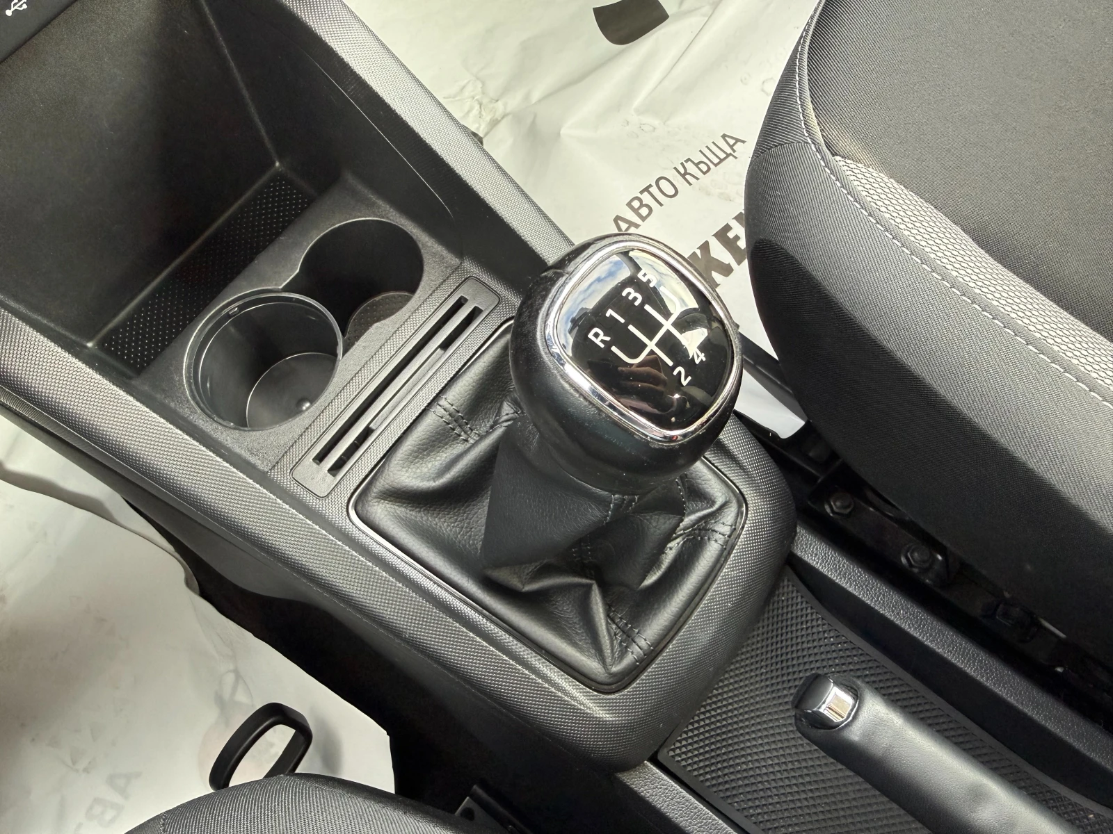 Skoda Fabia 1.4d 90 �.�./�������� 6 ������ | Mobile.bg � ����������� 11