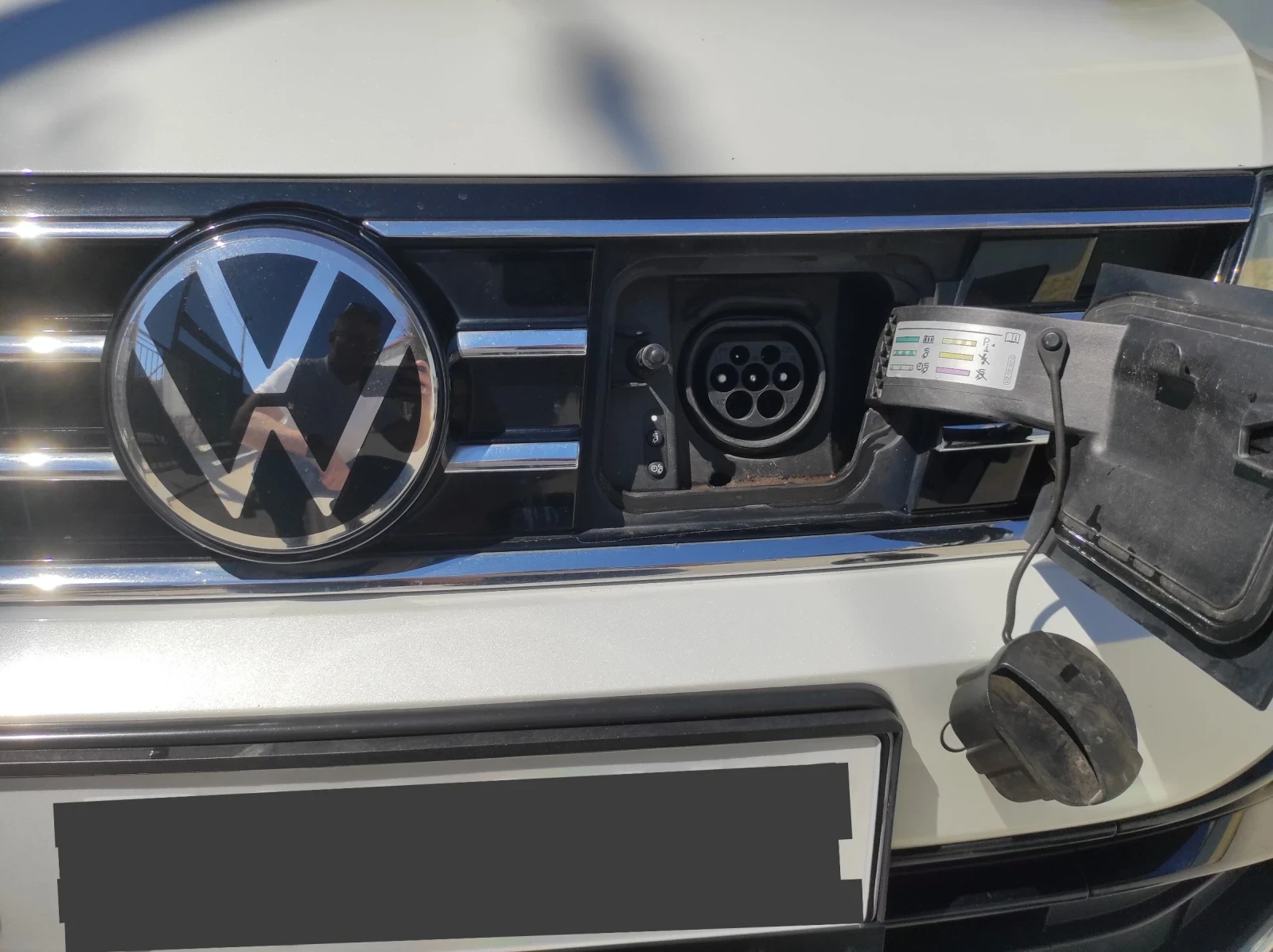 VW Passat GTE Plug-in Hybrid , снимка 14 - Автомобили и джипове - 52938336