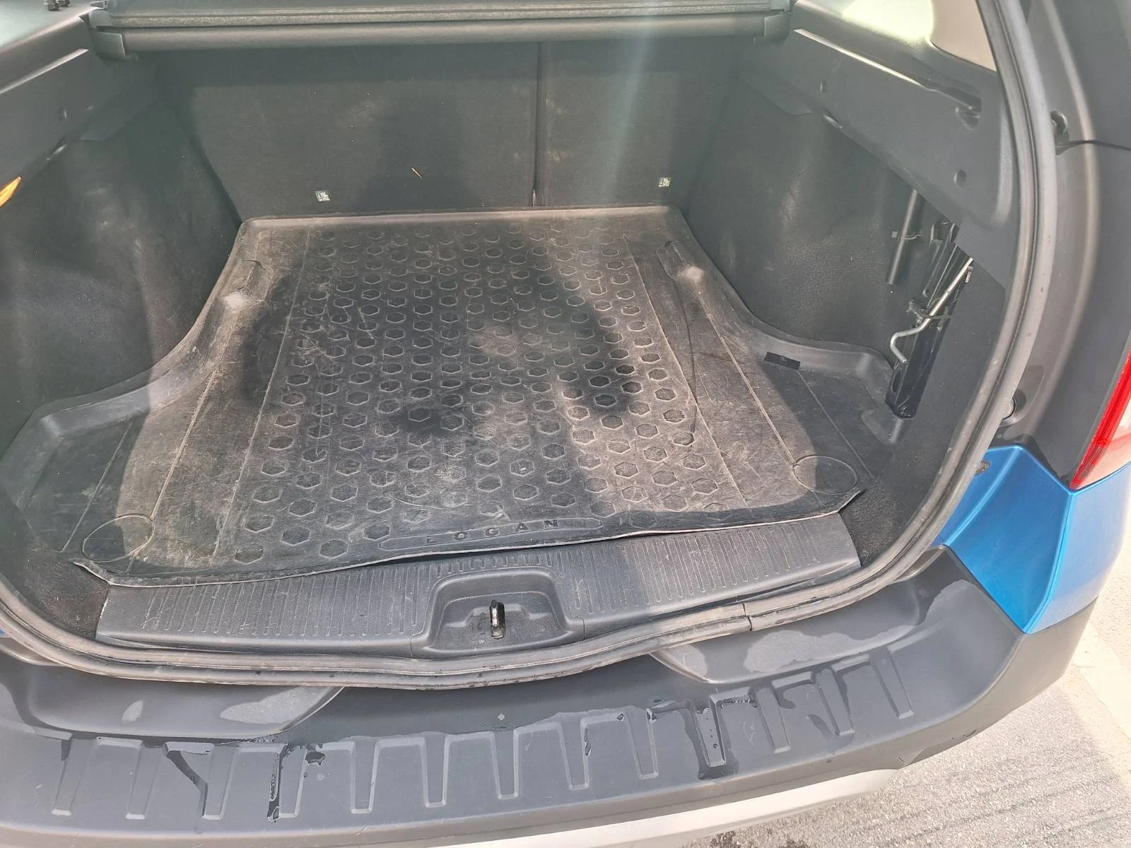 Dacia Logan Stepway , снимка 15 - Автомобили и джипове - 53771710