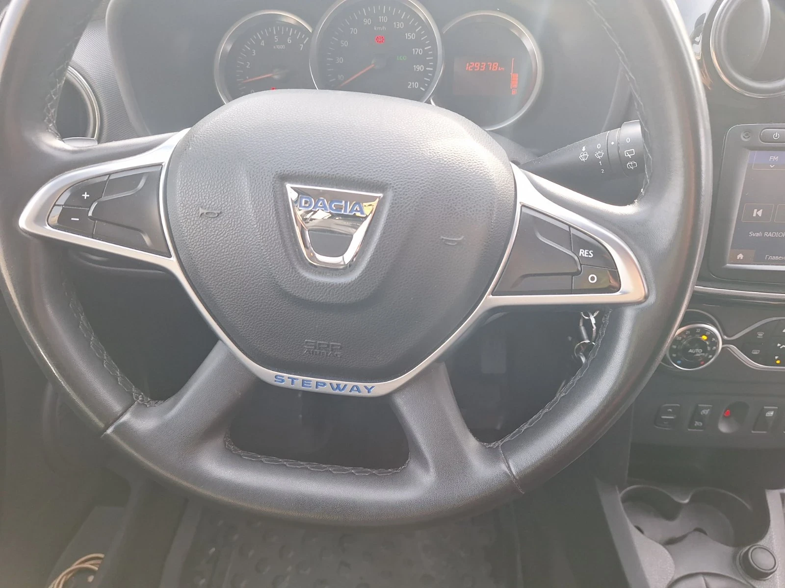 Dacia Logan Stepway , снимка 10 - Автомобили и джипове - 53771710