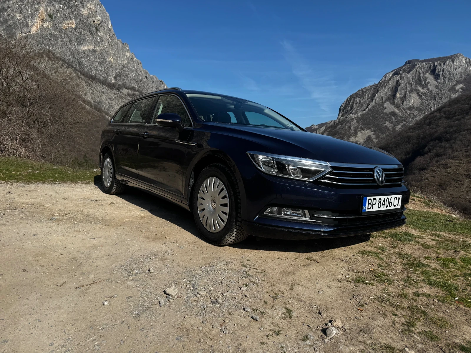 VW Passat В 8 comfort Line variant, снимка 8 - Автомобили и джипове - 54214675