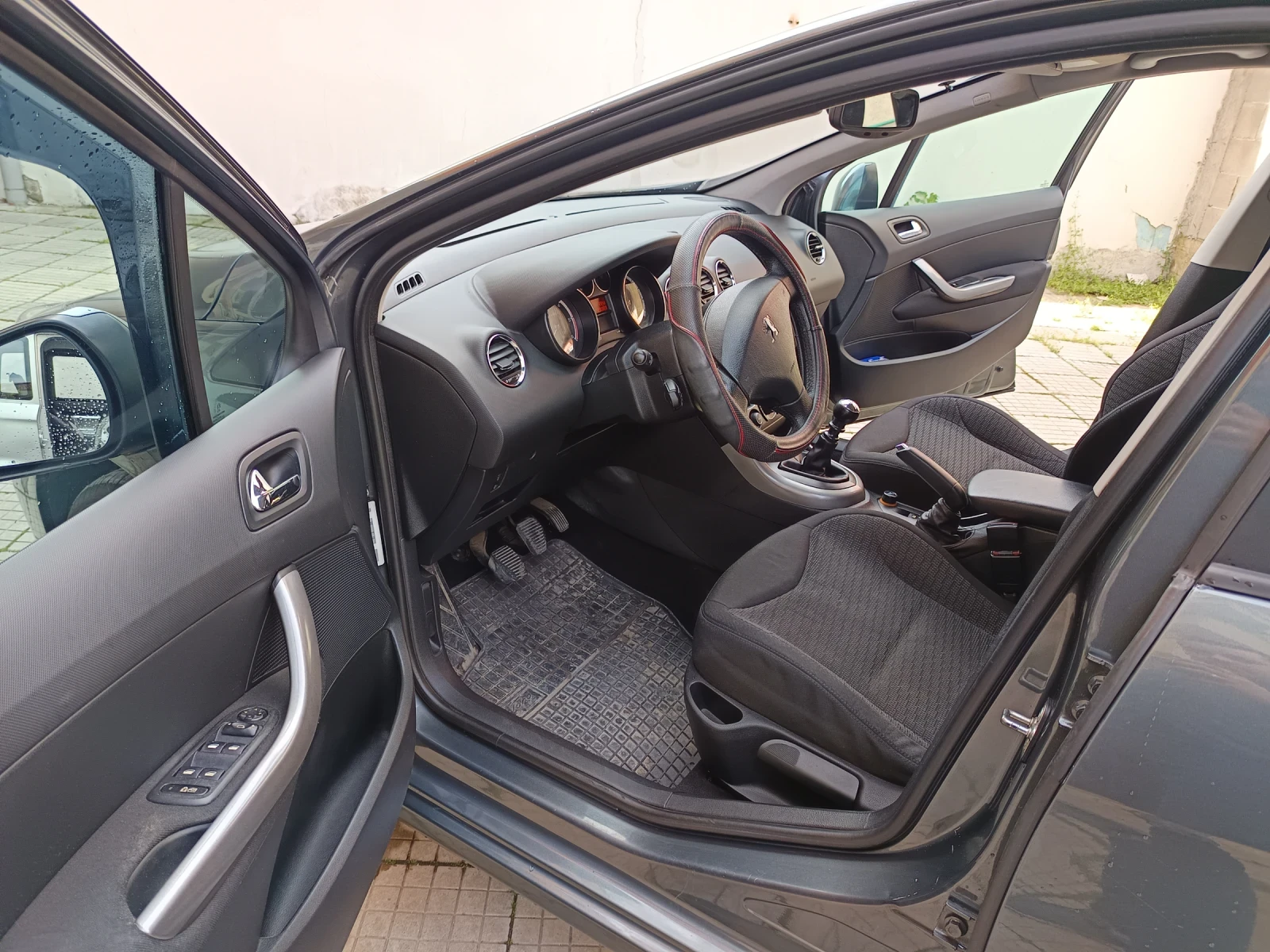 Peugeot 308 SW, снимка 9 - Автомобили и джипове - 54481781
