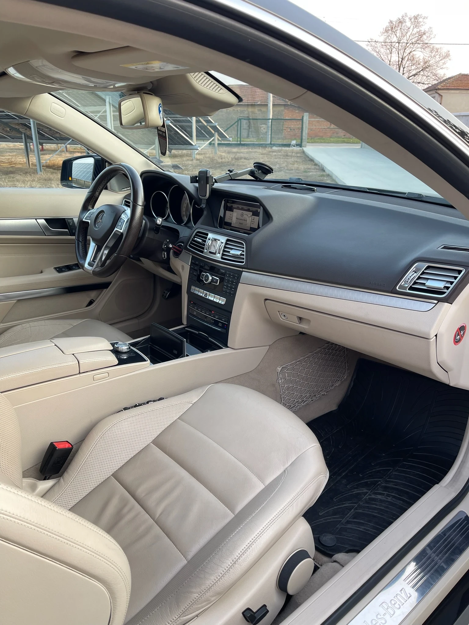 Mercedes-Benz E 350 Facelift Coupe AMG Pack, снимка 12 - Автомобили и джипове - 54553348