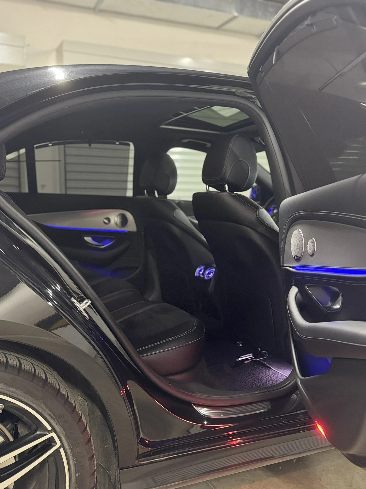 Mercedes-Benz E 220 Digital, Burmester, Lane Assist, Сменена Верига, снимка 11 - Автомобили и джипове - 54681834