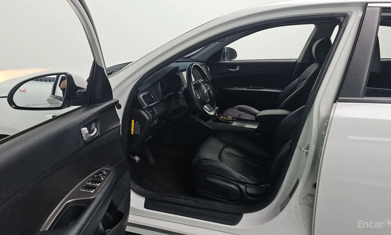 Kia K5 2.0* LPI* LUXURY* ПОДГРЕВ* КАМЕРА* , снимка 5 - Автомобили и джипове - 55212932