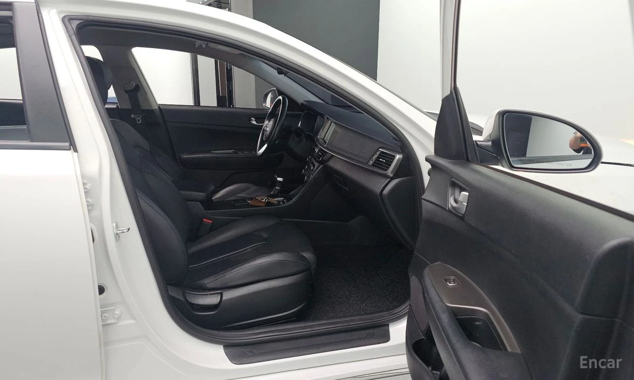 Kia K5 2.0* LPI* LUXURY* ПОДГРЕВ* КАМЕРА* , снимка 13 - Автомобили и джипове - 55212932