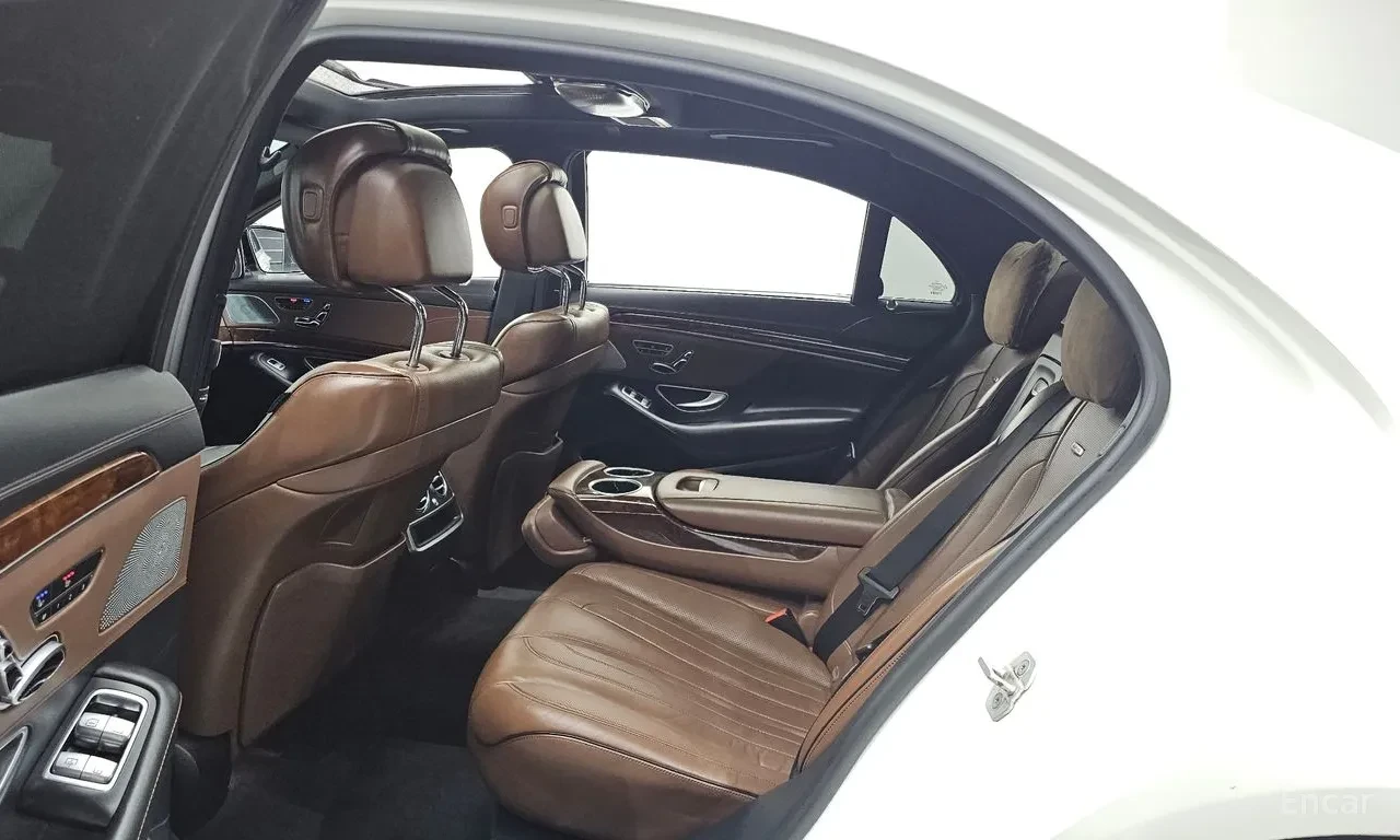 Mercedes-Benz S 63 AMG 4MATIC* FULL* FULL* ВАКУМ* МАСАЖ* ОБДУХ, снимка 8 - Автомобили и джипове - 55793383