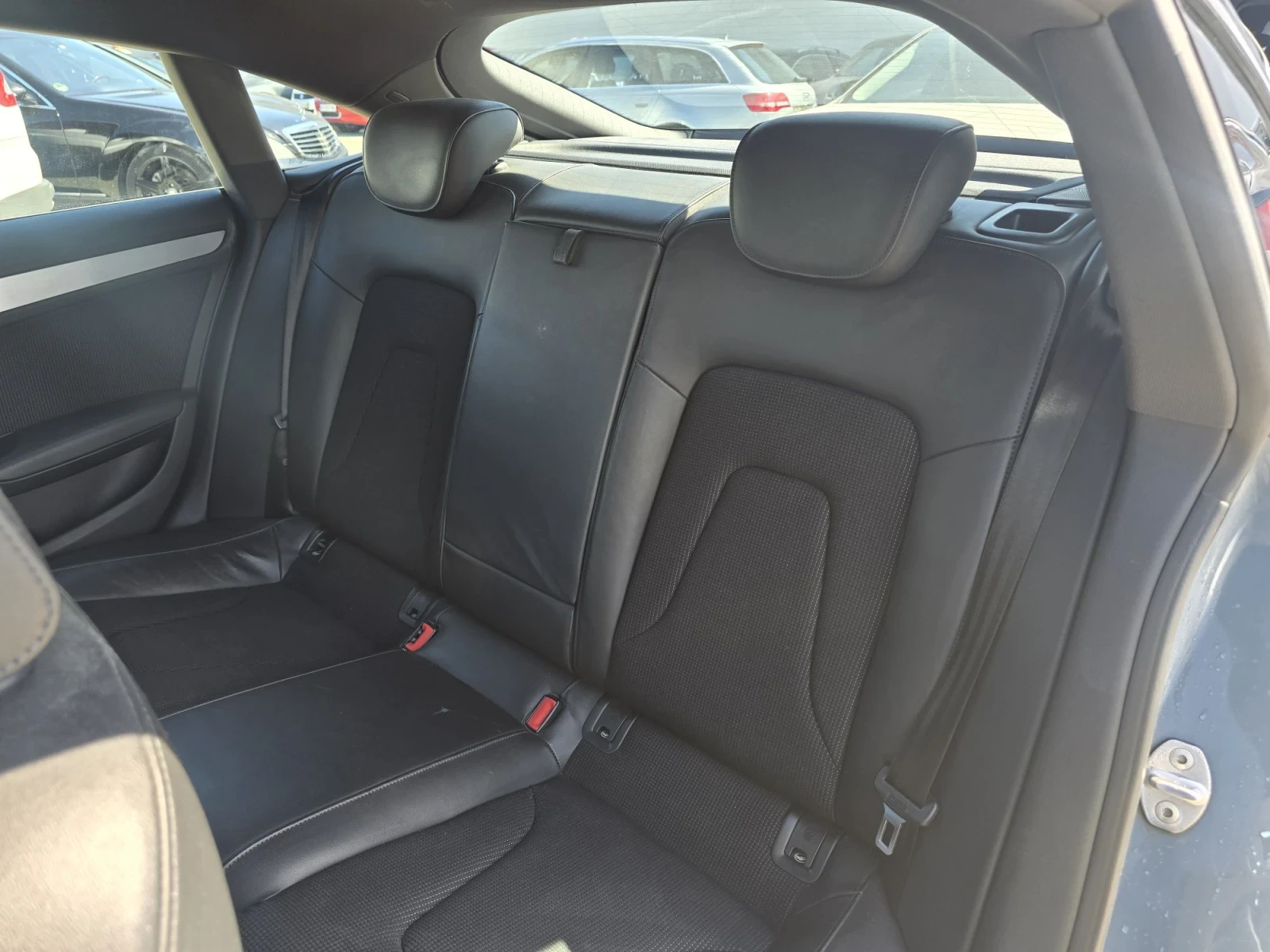 Audi A5 2.0 TDI S Line, снимка 11 - Автомобили и джипове - 56136938