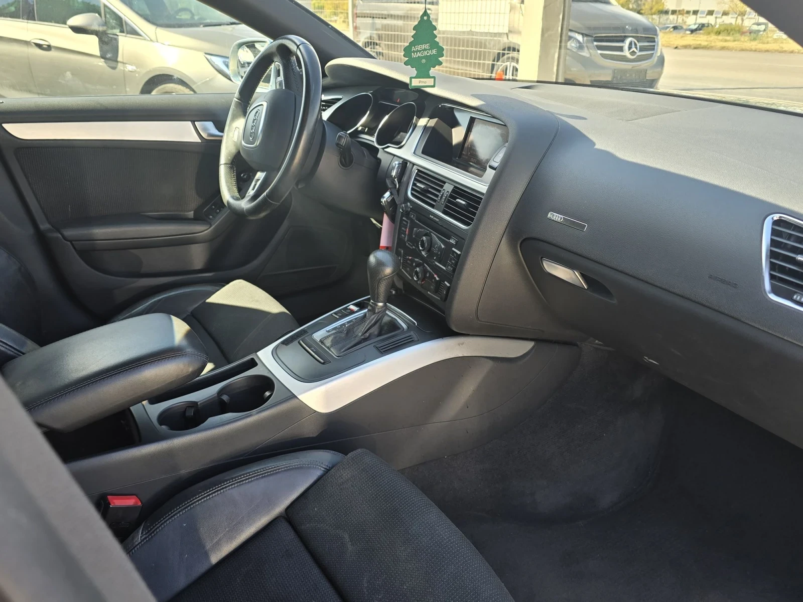 Audi A5 2.0 TDI S Line, снимка 13 - Автомобили и джипове - 56136938