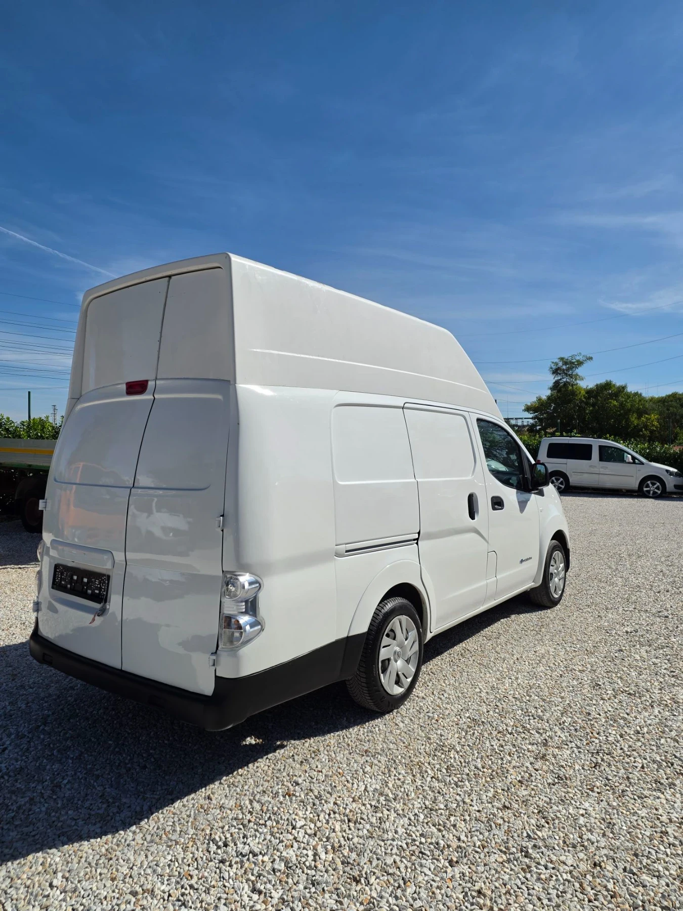 Nissan e-NV200 60kw, 250км., снимка 3 - Автомобили и джипове - 56324097