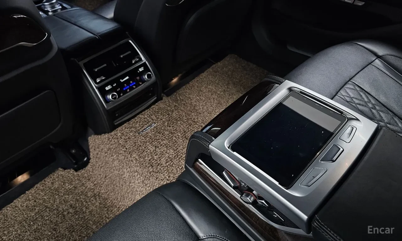 BMW 730 xDrive Long, снимка 15 - Автомобили и джипове - 56693925