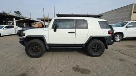 Toyota Fj cruiser БЕЗ РЪЖДА!! Цена до София 28000лв, снимка 2