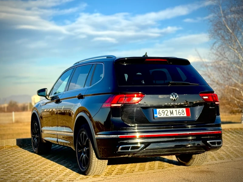 VW Tiguan 2.0 TSI R-Line FULL EXTRAS, снимка 6 - Автомобили и джипове - 48001917