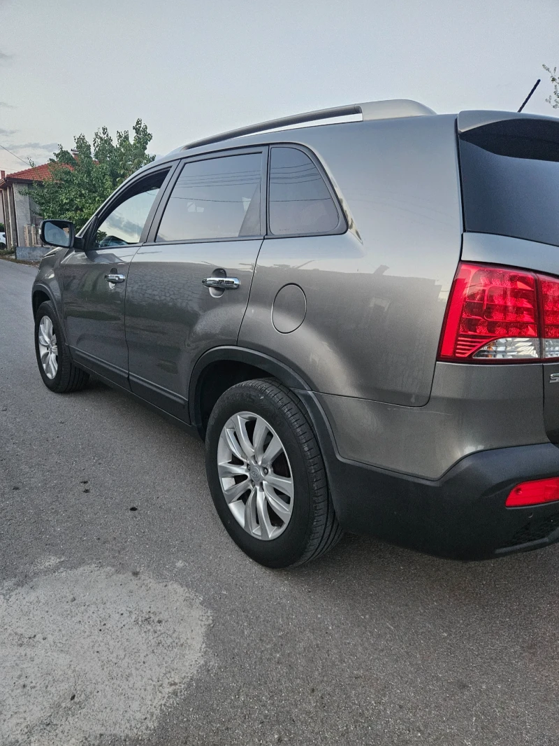 Kia Sorento, снимка 3 - Автомобили и джипове - 49454989