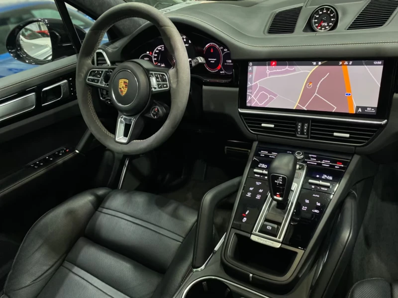 Porsche Cayenne TURBO/549HP/360/PANO/ТГЛ/CERAMIC/638vpr, снимка 9 - Автомобили и джипове - 50808504