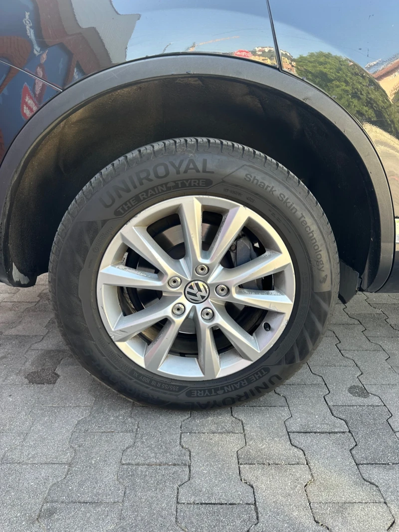 VW Touareg, снимка 12 - Автомобили и джипове - 52045777