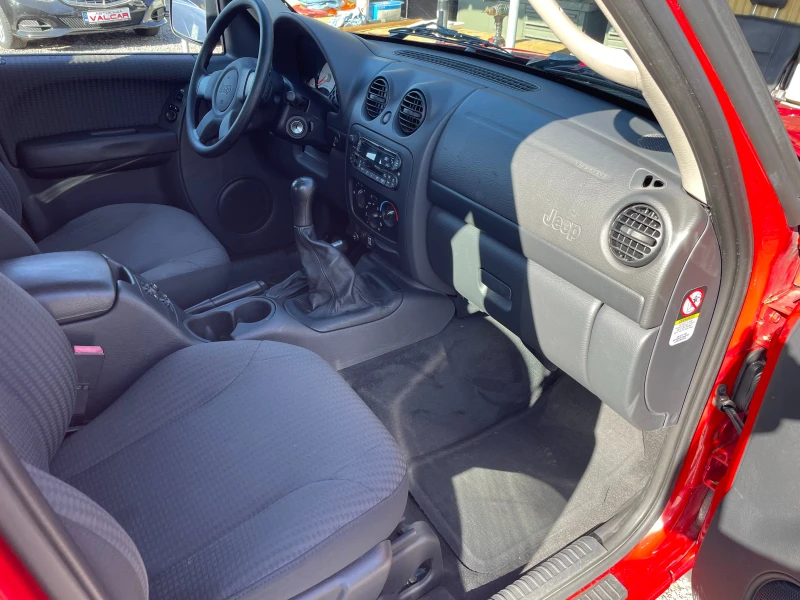 Jeep Cherokee НОВ ВНОС ИТАЛИЯ 4x4, снимка 14 - Автомобили и джипове - 52279575