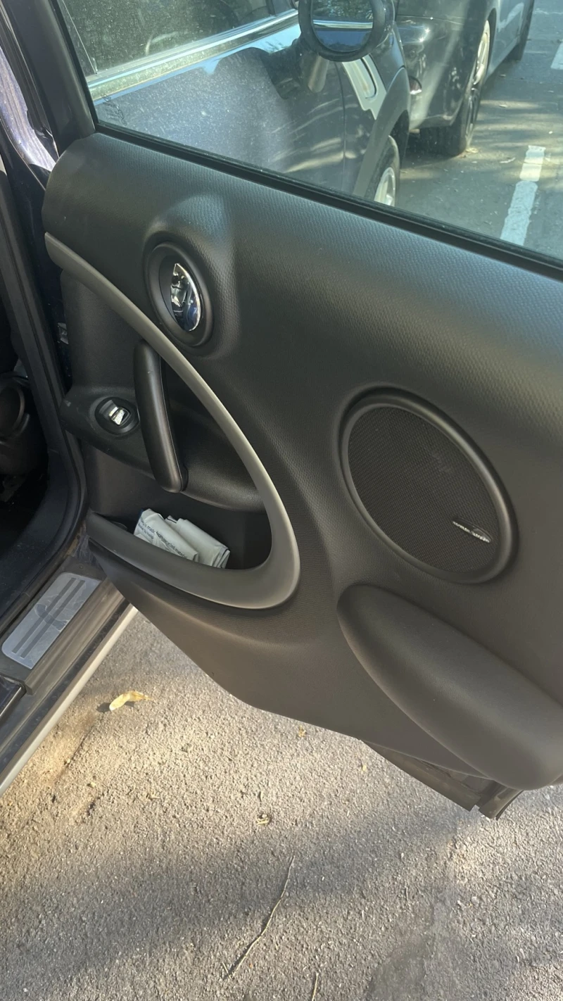 Mini Countryman, снимка 9 - Автомобили и джипове - 53245108