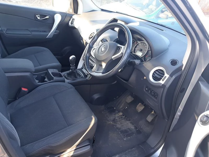 Renault Koleos 2.0 dci, снимка 12 - Автомобили и джипове - 36144417