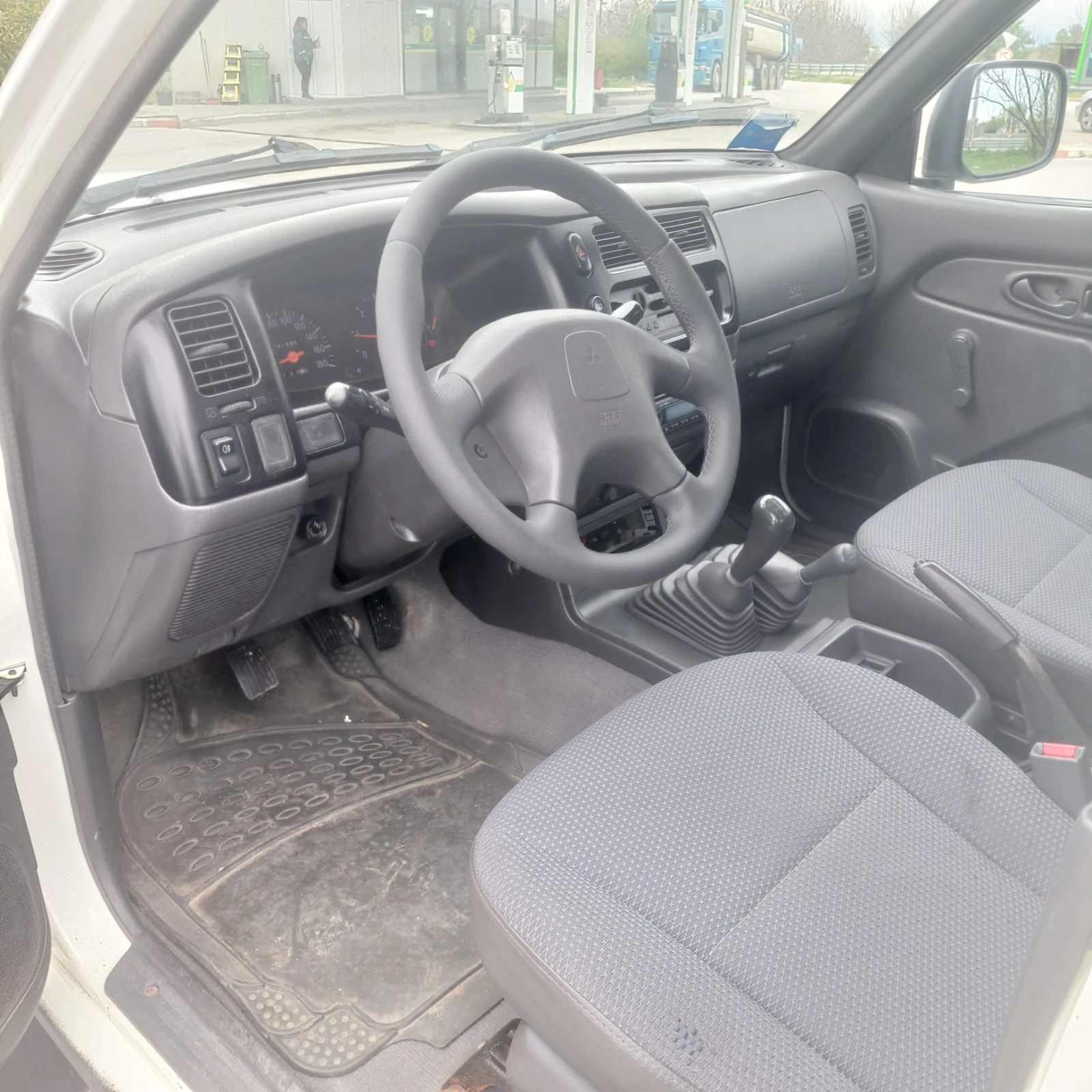 Mitsubishi L200  - изображение 6