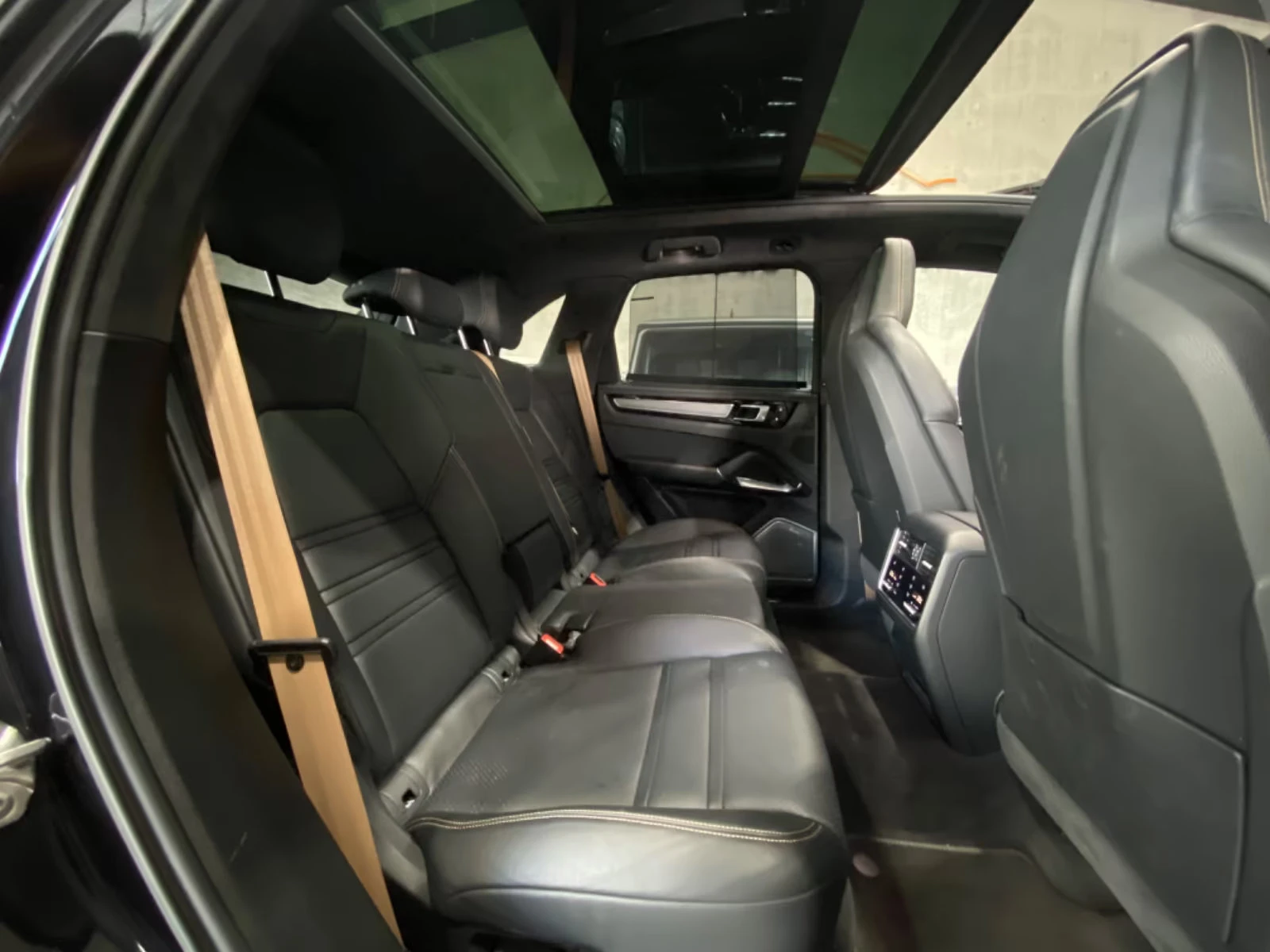 Porsche Cayenne TURBO/549HP/360/PANO//CERAMIC/638vpr | Mobile.bg   13