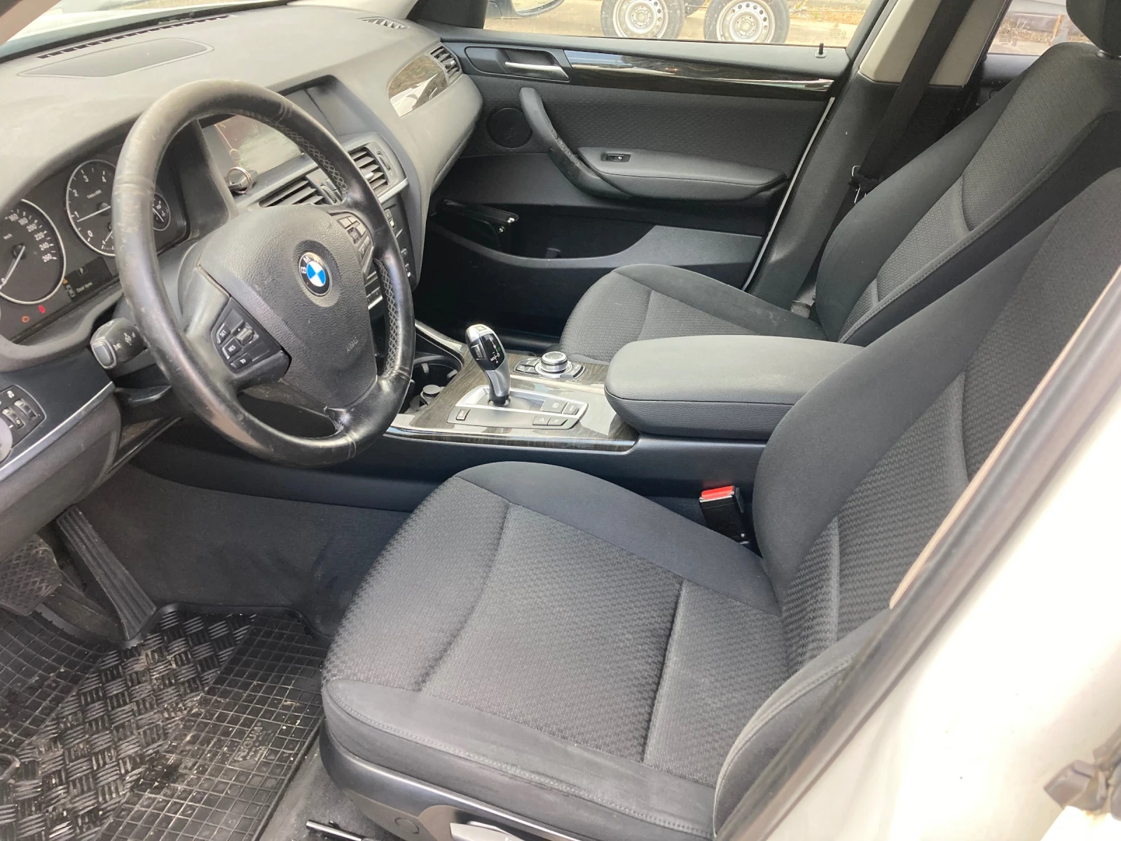 BMW X3 2.0 D avtomat, снимка 13 - Автомобили и джипове - 51522468