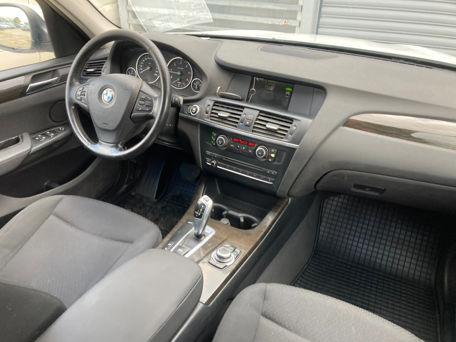 BMW X3 2.0 D avtomat, снимка 9 - Автомобили и джипове - 51522468