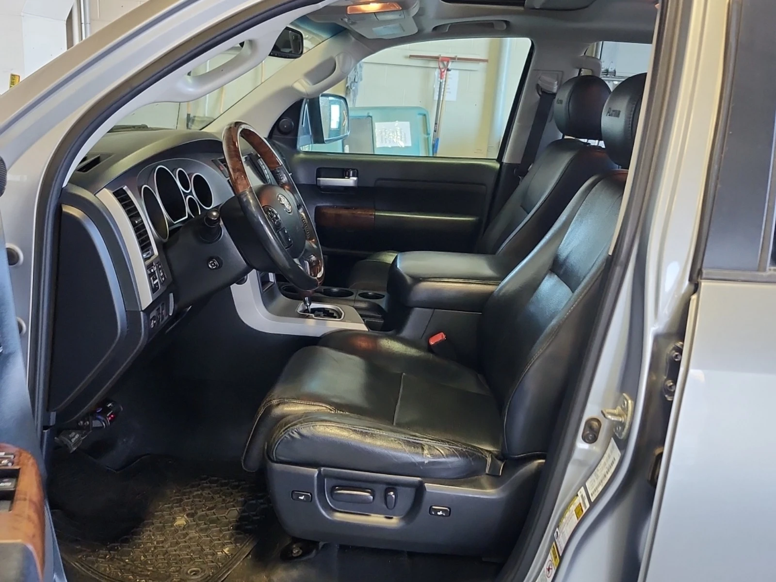 Toyota Tundra LTD CREW CAB * * CARFAX * * АВТО КРЕДИТ * *  - изображение 5
