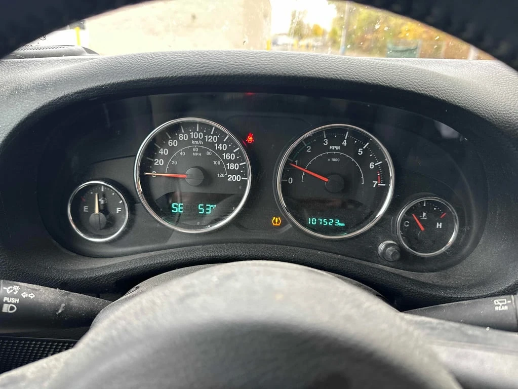 Jeep Wrangler * SPORT * CARFAX *    | Mobile.bg   6