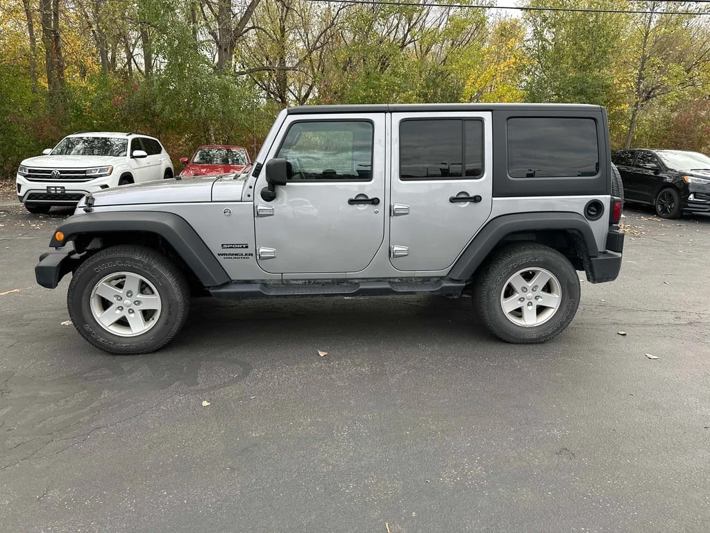 Jeep Wrangler * SPORT * CARFAX *    | Mobile.bg   4