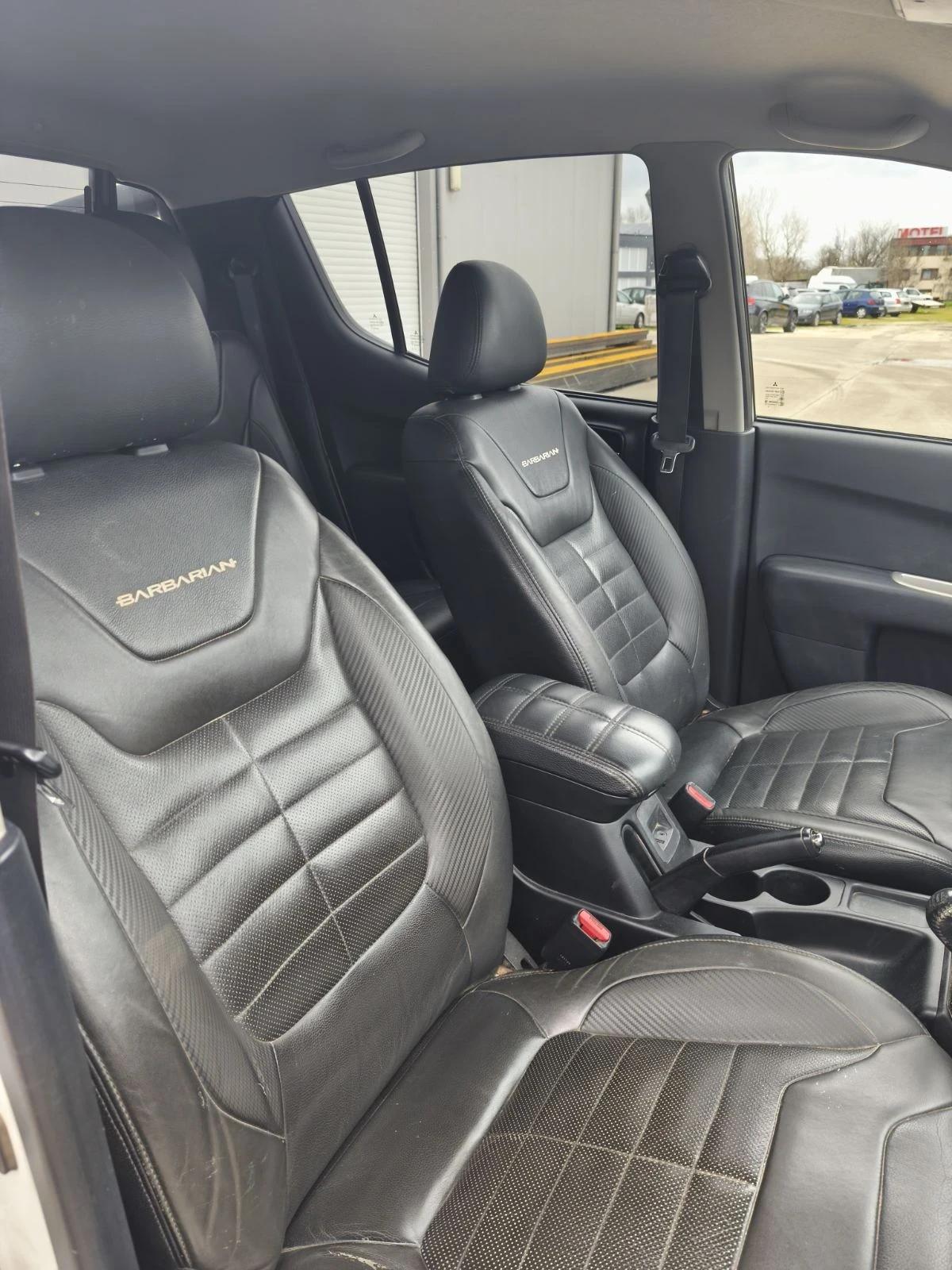 Toyota Hilux 2015, снимка 13 - Автомобили и джипове - 53085932