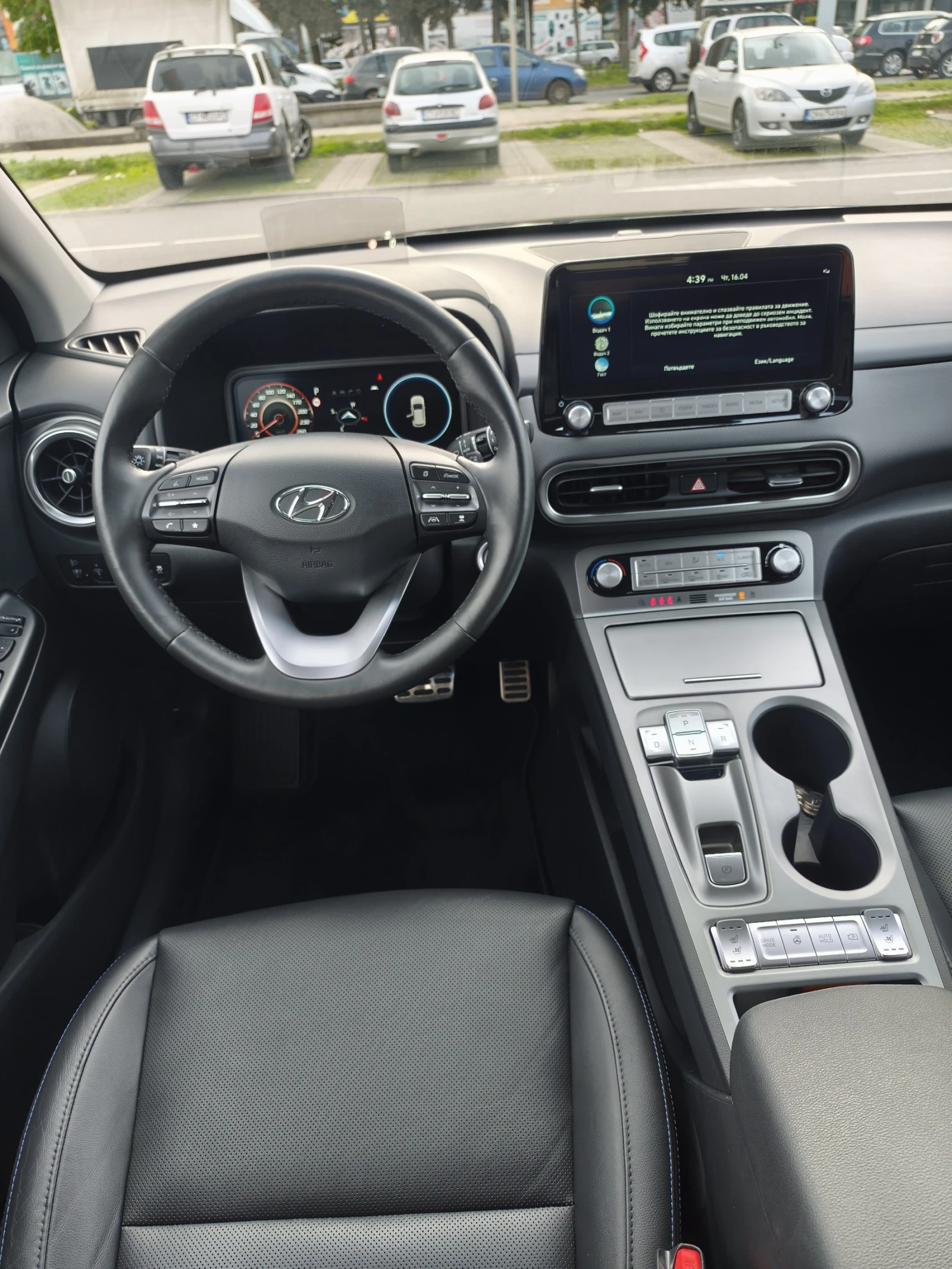 Hyundai Kona 64KWh/Premium/2022/SOH100% KRELL, снимка 16 - Автомобили и джипове - 54222957