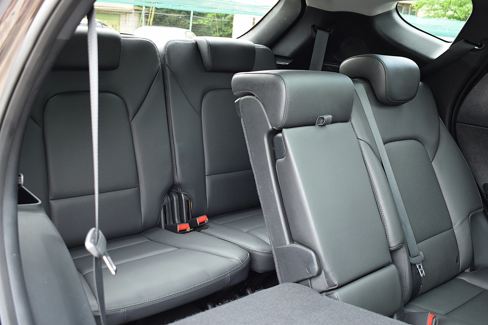 Hyundai Santa fe 2.2ШВЕЙЦАРИЯ-ДИСТРОНИК/КОЖА/НАВИ/КСЕНОН/ПАНОРАМА, снимка 16 - Автомобили и джипове - 54385177