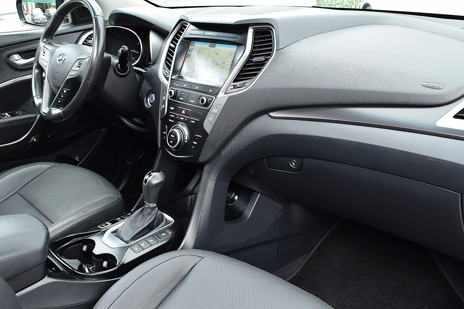 Hyundai Santa fe 2.2ШВЕЙЦАРИЯ-ДИСТРОНИК/КОЖА/НАВИ/КСЕНОН/ПАНОРАМА, снимка 14 - Автомобили и джипове - 54385177