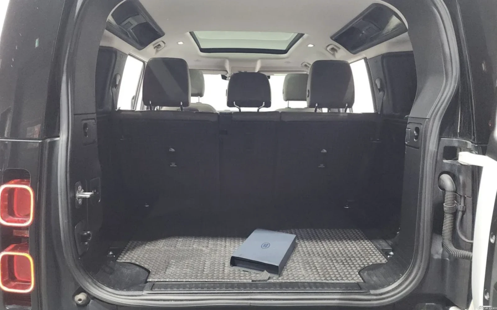 Land Rover Defender ����������* �FF ROAD* �������* 360* ����*  | Mobile.bg � ����������� 17
