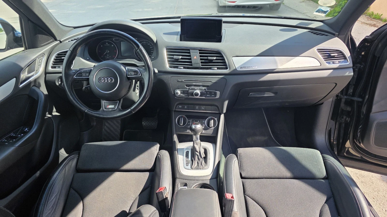 Audi Q3 2.0 TDI quattro150 , снимка 8 - Автомобили и джипове - 54826892