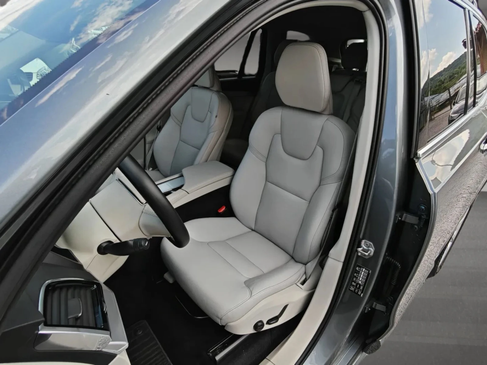 Volvo Xc90 D5/4x4/7места/Подгрев/VIRTUAL COCKPIT/ЕЛ.БАГАЖНИК/, снимка 14 - Автомобили и джипове - 54830051