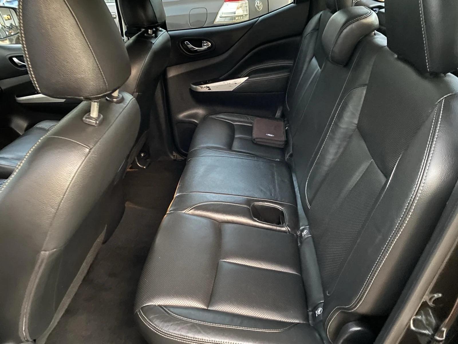 Nissan Navara 2, 3 DCI/190 k, снимка 7 - Автомобили и джипове - 55838419