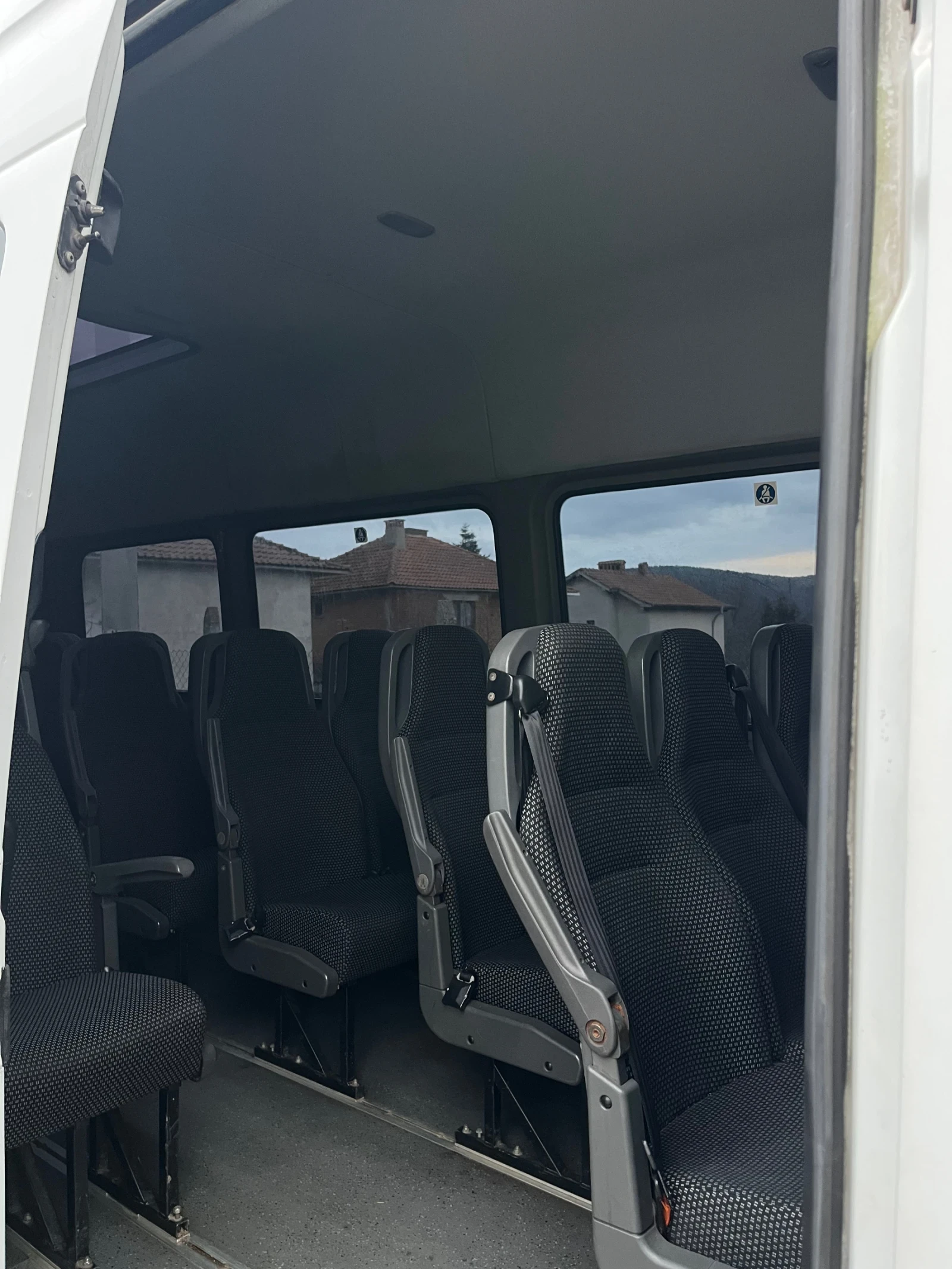 Mercedes-Benz Sprinter 511 6 Нови гуми ТОП ЦЕНА - изображение 7