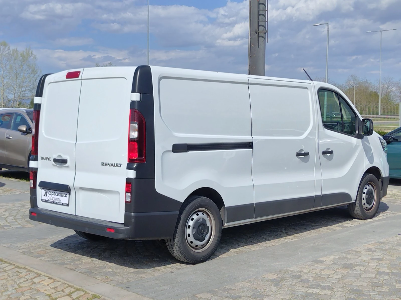 Renault Trafic 2.0dCi L2H1 | Mobile.bg � ����������� 4