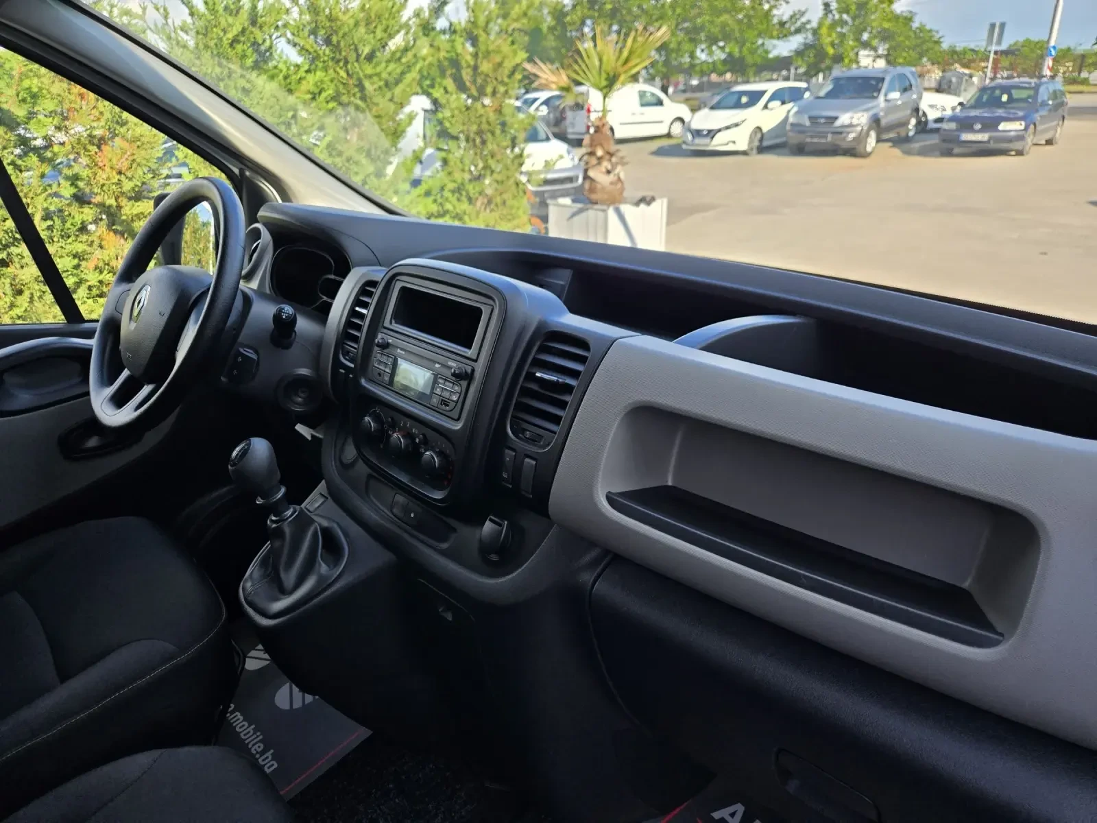 Renault Trafic 1.6DCI-116кс= MAXI= КЛИМАТИК= 6СКОРОСТИ, снимка 10 - Бусове и автобуси - 54933481