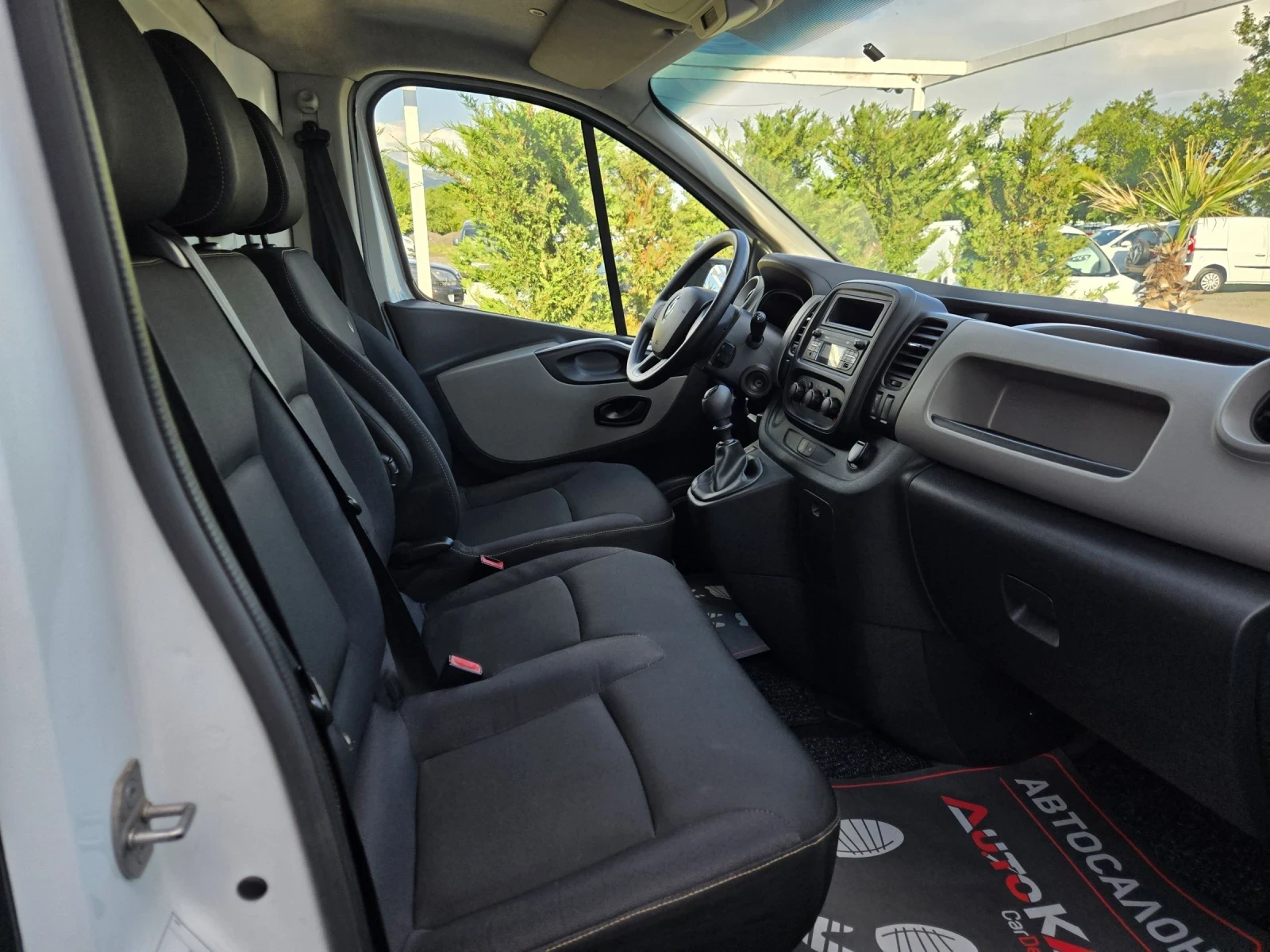 Renault Trafic 1.6DCI-116кс= MAXI= КЛИМАТИК= 6СКОРОСТИ, снимка 9 - Бусове и автобуси - 54933481