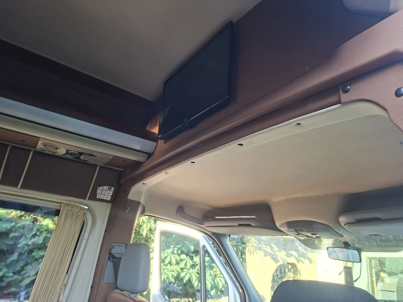 VW Crafter, снимка 7 - Бусове и автобуси - 56091746
