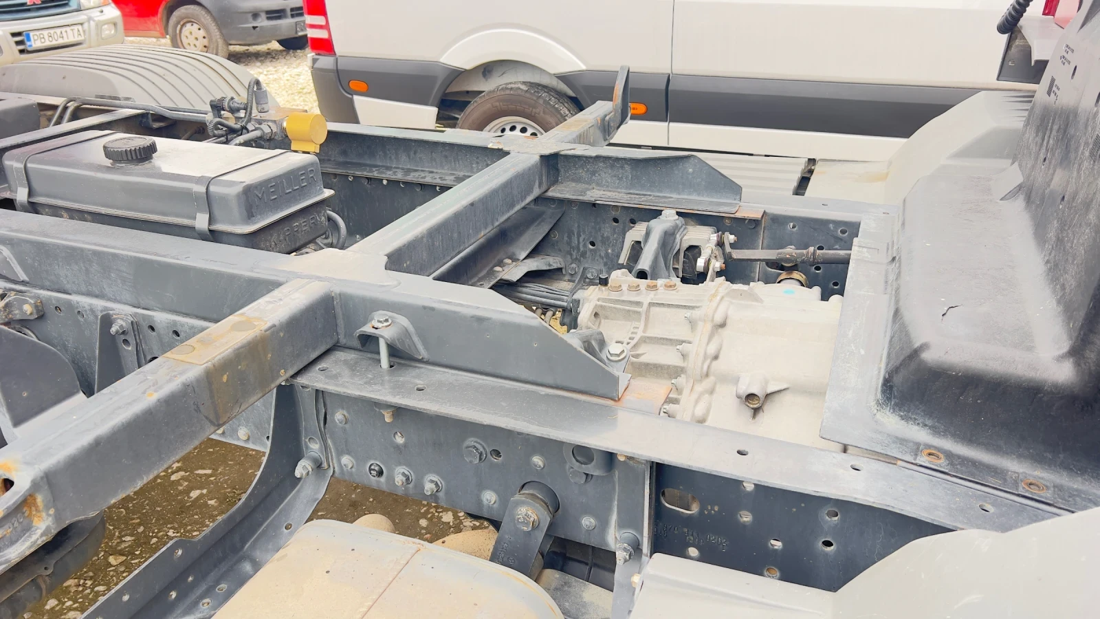 Mercedes-Benz Atego 817 тристранен самосвал - изображение 5