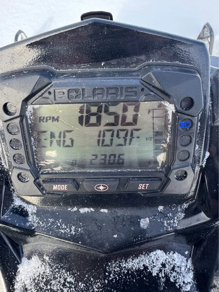 Polaris Snowmobile * assault switch* CARFAX * БЕЗ ПЪРВОНАЧАЛНА ВНОСКА - изображение 5