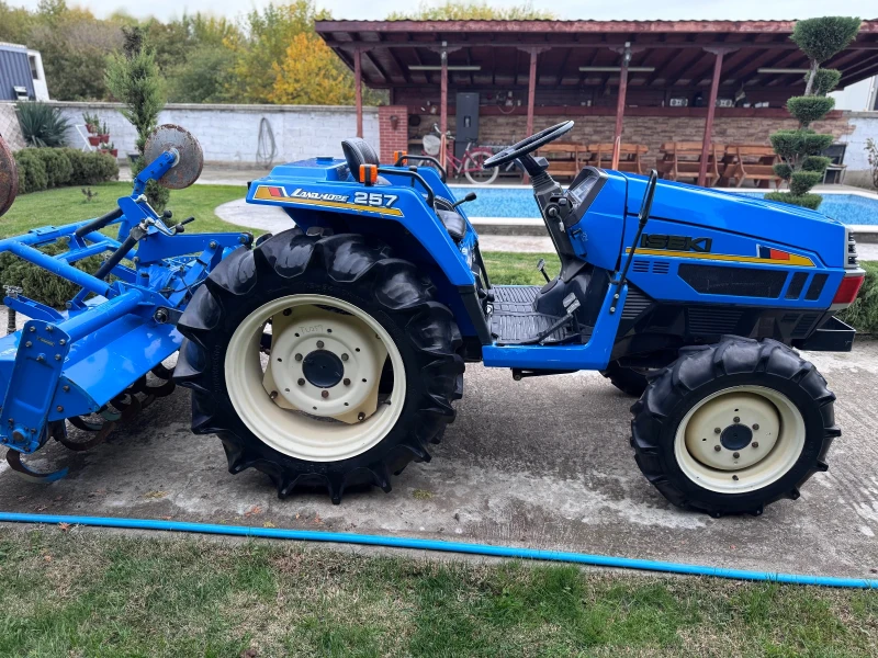 Трактор ISEKI * 257* 26кс* 4х4* ХИДРАВЛИКА* ФРЕЗА* , снимка 7 - Селскостопанска техника - 52308068